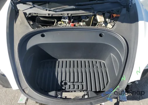 2021 Tesla Model 3 z USA, uszkodzony, nr VIN 5YJ3E1EA9PF476992